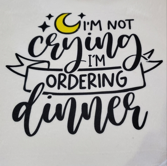 I'M NOT crying....Funny Baby Bib - Picture 2 of 10